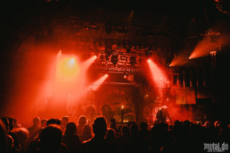 Konzertfotos von Watain- Trident's Curse Tour