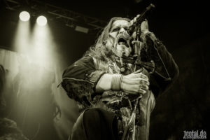 Konzertfotos von Powerwolf auf der Wolfsnächte Tour 2018.