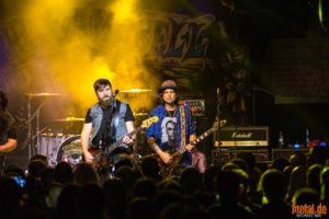 Konzertfotos von Phil Campbell and the Bastard Sons auf der Gernany Winter Tour 2018