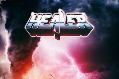 Albumcover Healer - Heading For The Storm