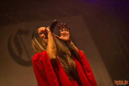 Konzertfoto von Lacuna Coil auf dem Ruhrpott Metal Meeting 2018