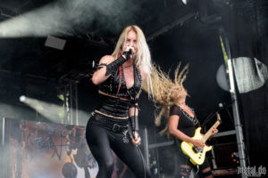 Konzertfoto von Burning Witches - Baden In Blut 2019