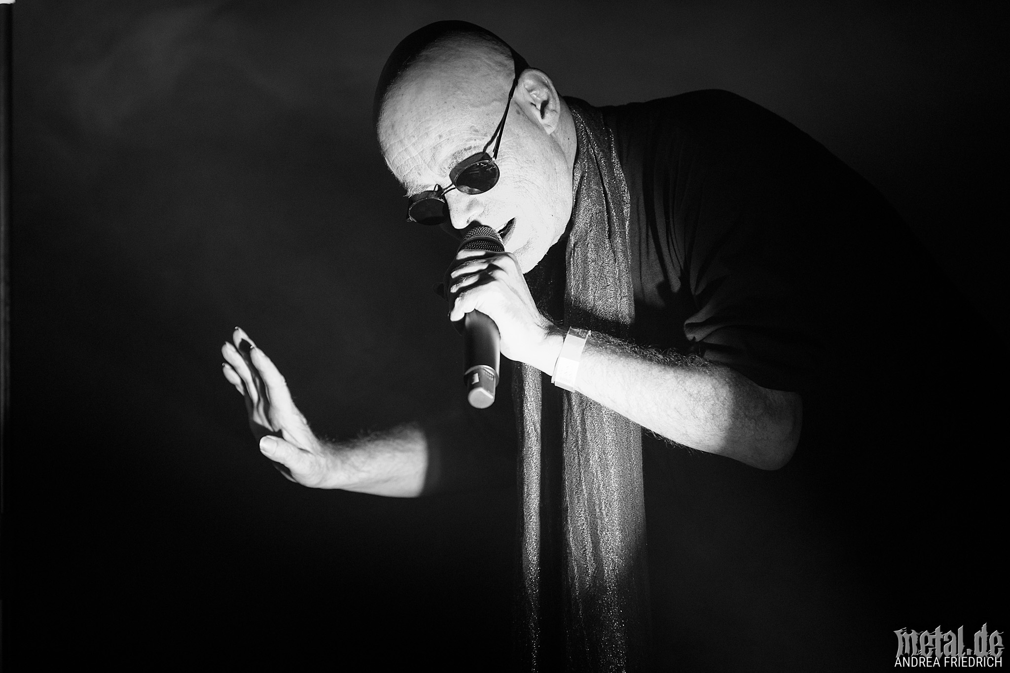 Konzertfoto von The Sisters Of Mercy - Wacken Open Air 2019