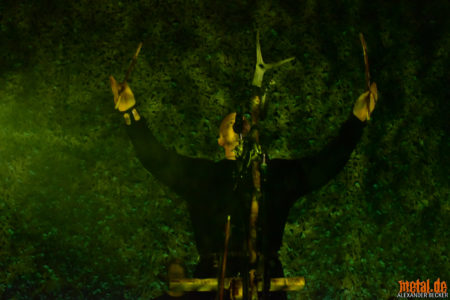 Konzertfoto von Wardruna in der Historische Stadthalle Wuppertal bei ihrer European Winter Tour 2019