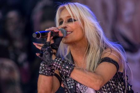 Konzertfoto von Doro in Stuttgart auf dem Kulturwasen als Autokonzert 2020