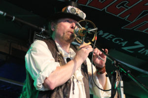 Konzertfoto von Off Limits - Hörnerfest 2021