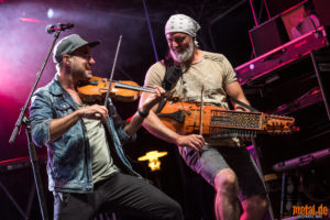 Konzertfoto von Versengold - Schlosshof Festival 2021