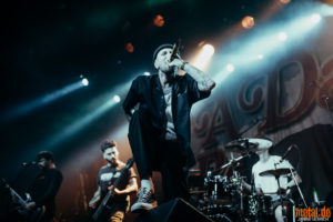 Konzertfoto von Our Hollow Our Home