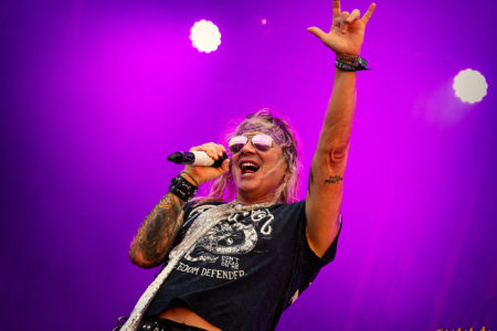 Konzertfotos von Steel Panther - Rockharz Open Air 2022