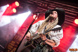 Konzertfoto von Mr. Hurley und die Pulveraffen - Schlosshof Festival 2022