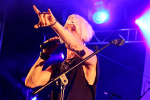 Konzertfoto von All Nine Yards – HelmFest 2022