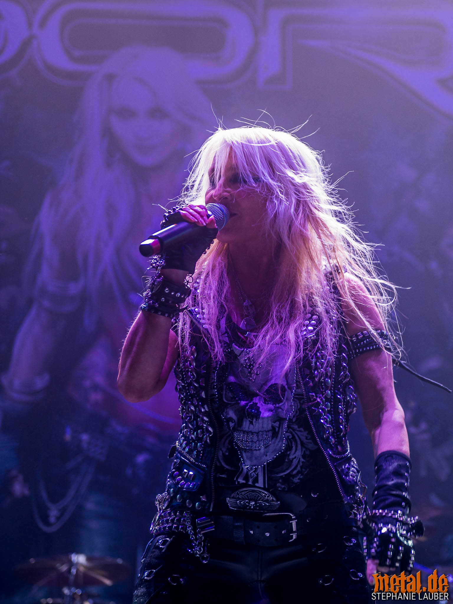 Konzertfoto von Doro auf dem Knock Out Festival 2022 in Karlsruhe