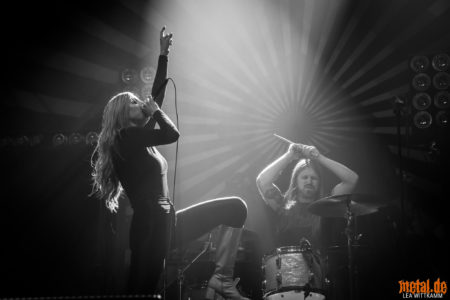 Konzertfoto von Blues Pills - Airbourne Tour 2022