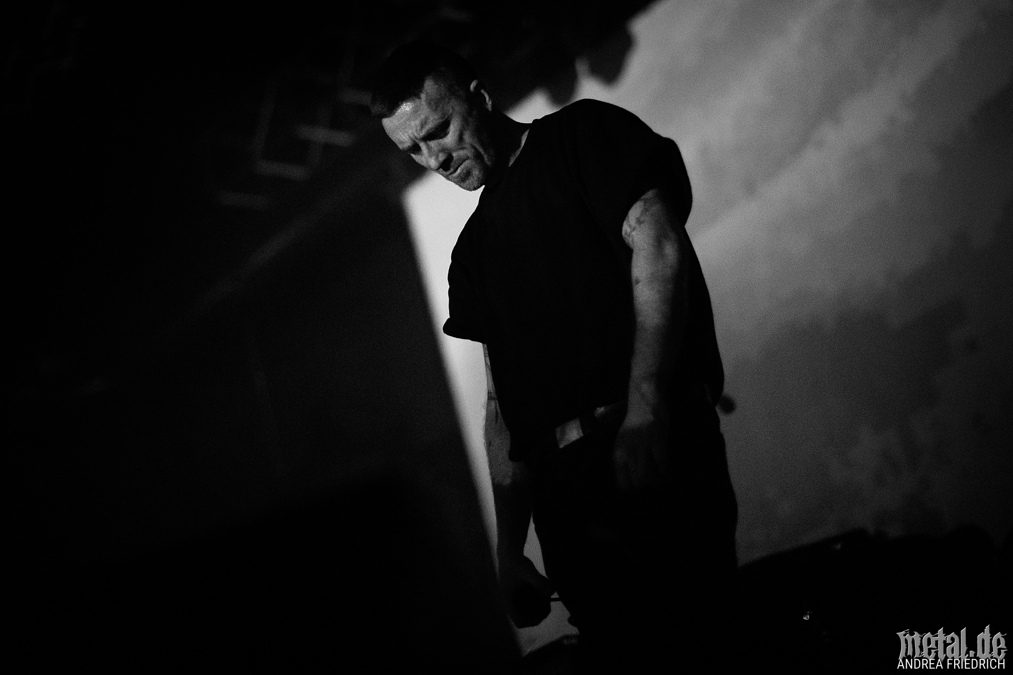 Konzertfoto von Amenra - Distortion Tour 2023