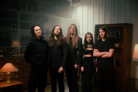 Darkness Surrounding Bandfoto 2023