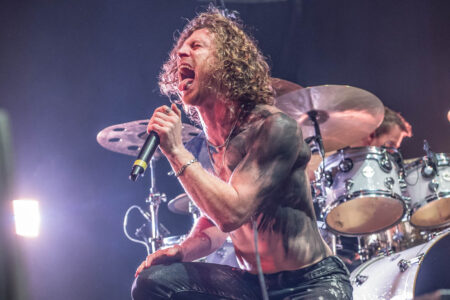 Konzertfoto von Nothing More - Tekkno World Tour 2024