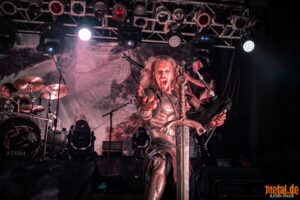 Konzertfoto von Feuerschwanz - Fegefeuer Tour 2024