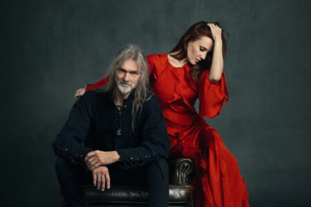 Simone Simons und Arjen Lucassen 2024