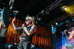 Konzertfoto von Steel Panther - On The Prowl European Tour 2024