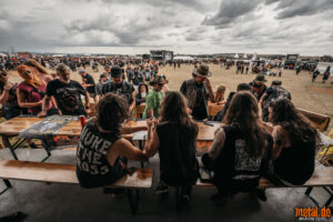 Fotos der Knife Autogrammstunde - Rockharz Open Air 2024