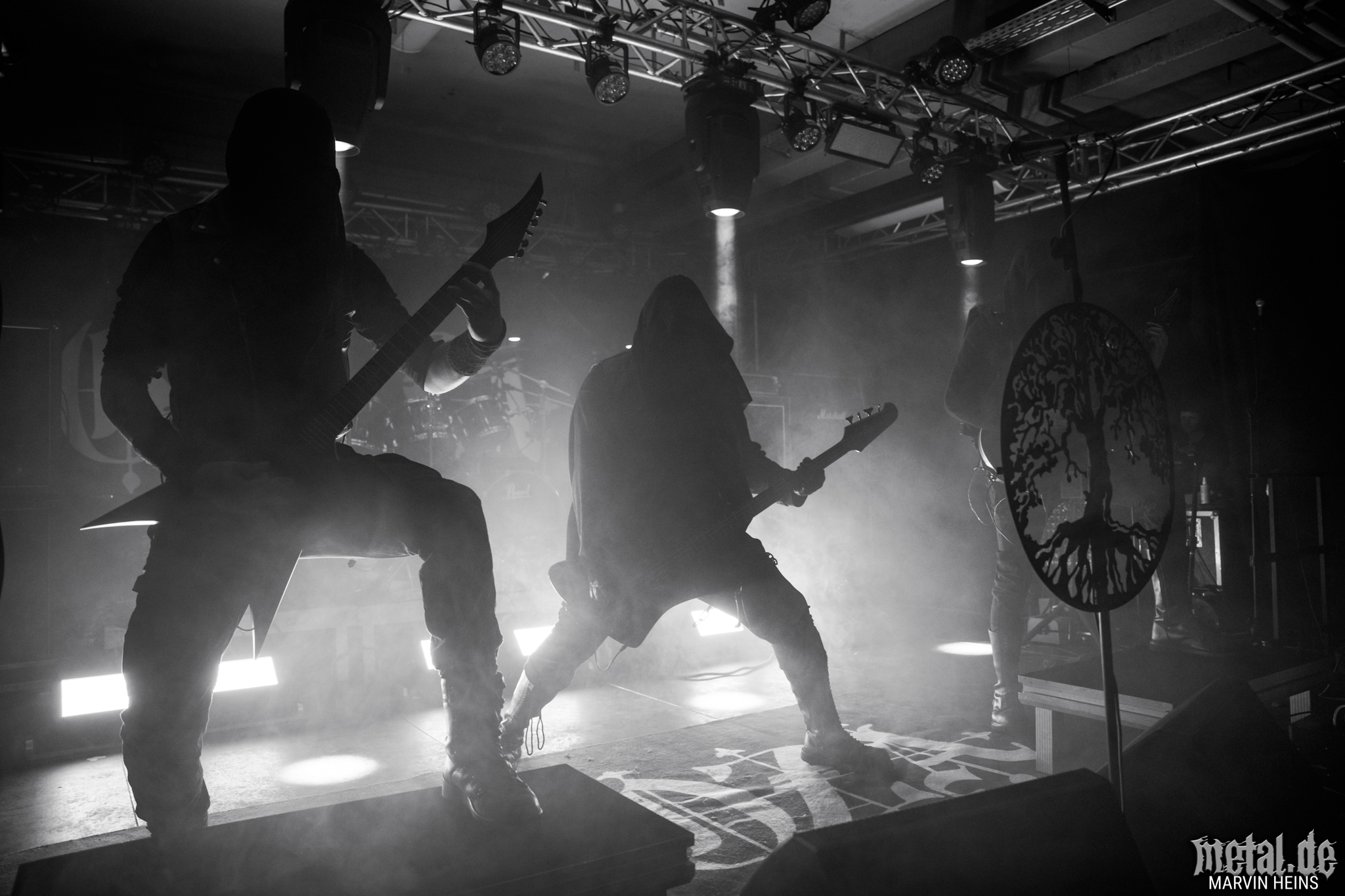 GROZA bewerben ihr neues Album 