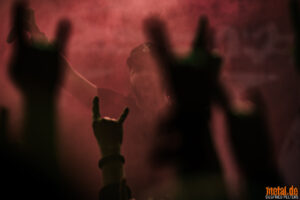 Konzertfoto von Bloodred Hourglass - Halos Over Europe Tour 2025