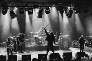 Konzertfoto von No Cure - Keep Planting Flowers EU-Tour 2025