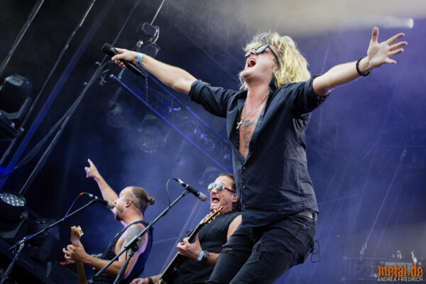 Konzertfoto von Kissin Dynamite - Elbriot 2025