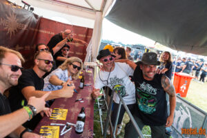 Foto der Kissin' Dynamite Autogrammstunde - Summer Breeze Open Air 2025