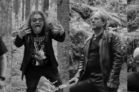 Bandfoto von MAUSOLEUM GATE