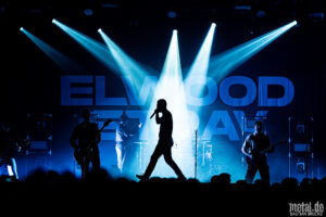 Konzertfoto von Elwood Stray - Descending Into Fracture Co-Headline Tour 2026