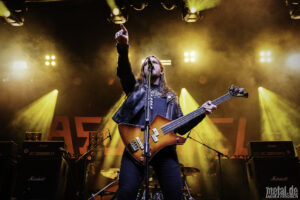 Konzertfoto von Asomvel - Gutsy Welttournee 2026