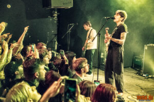 Konzertfoto von Arm’s Length - There Is A Whole World Tour 2026