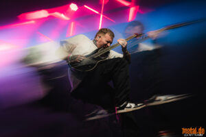 Konzertfoto von Samurai Pizza Cats - Easter Cross Festival 2026