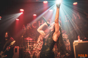 Konzertfoto von Arch Enemy - Back to the root of all Evil 2026