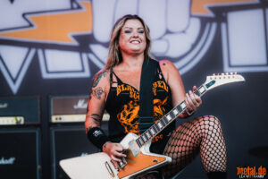 Konzertfoto von Thundermother - Summer Breeze Open Air 2026
