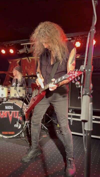 Anvil im Logo in Hamburg am 02.10.26