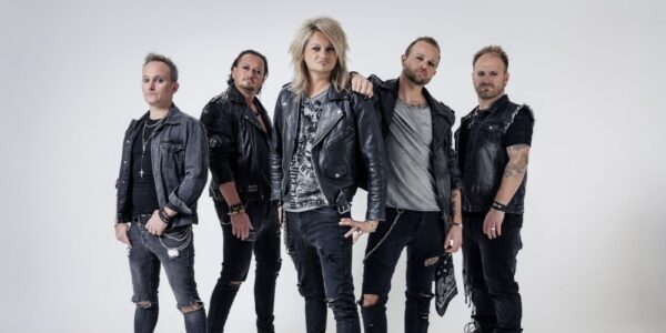 Kissin’ Dynamite veröffentlichen „Not The End Of The Road“ vom Live ...